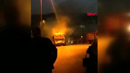 Karabük'te halk otobüsünün motor kısmında yangın