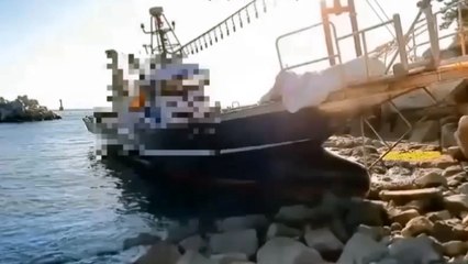 여수 금오도 낚싯배 좌초...1명 경상 / YTN