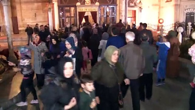 Mevlit Kandili'nde Mevlana Hazretleri Türbesi ve camiler doldu taştı