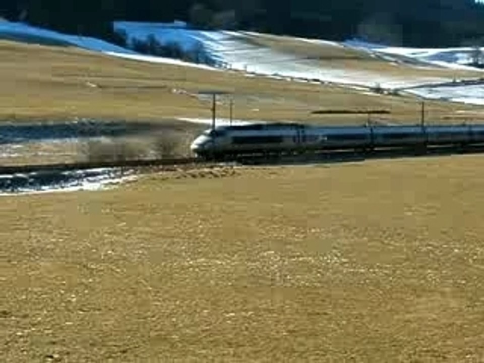 TGV Lyria