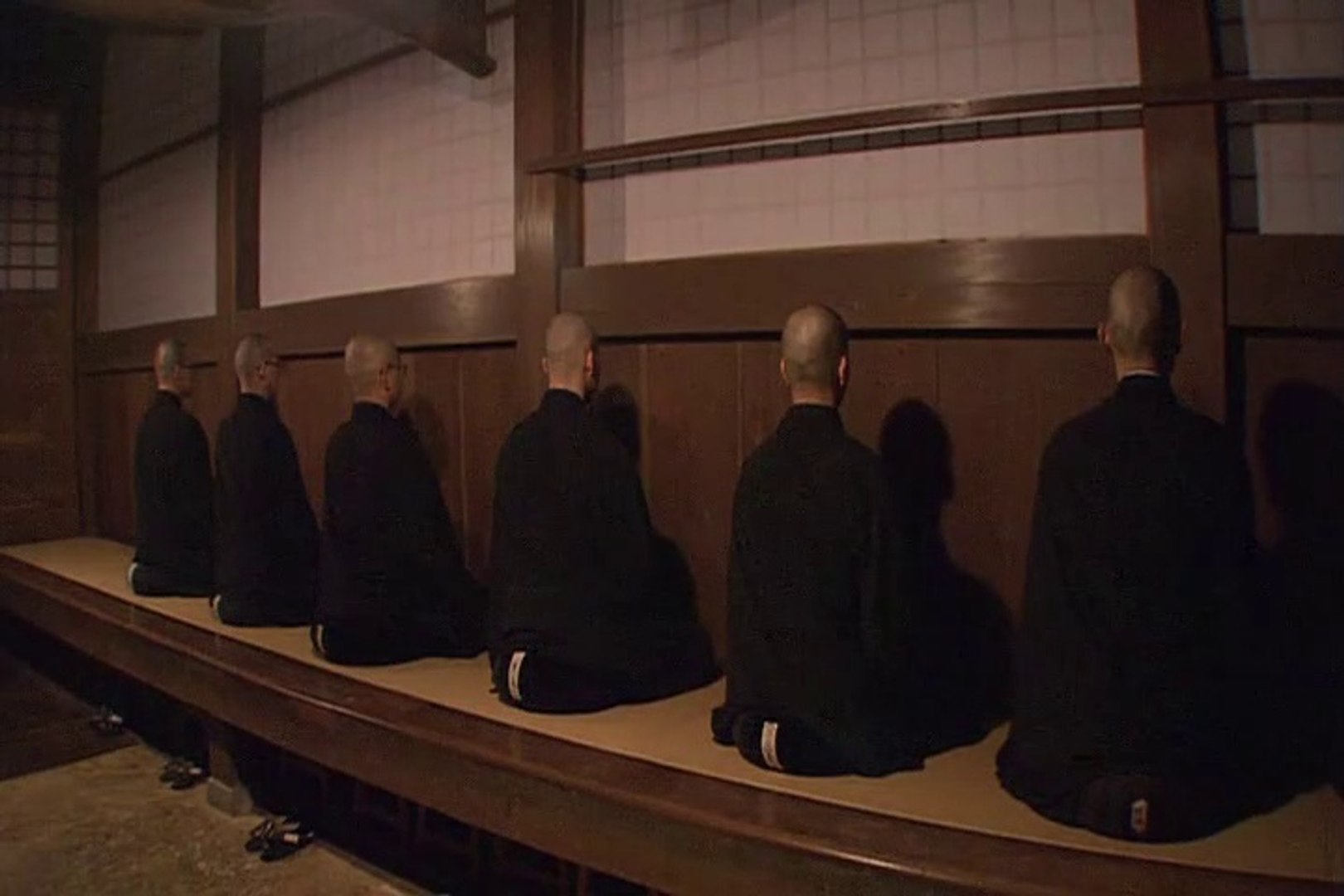 永平寺の日々 修行に励む雲水たちの1年間 動画 Dailymotion