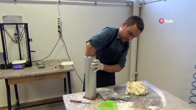 Geçmişi insanlık tarihine dayanan seramik sanatını 3 boyutlu yazıcıyla birleştirdi