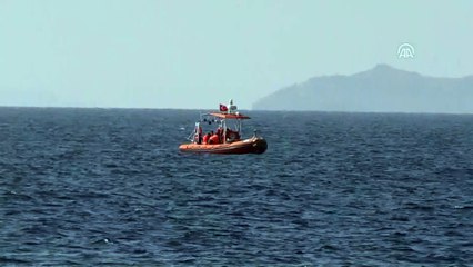 Bodrum'da düzensiz göçmenlerin bulunduğu bot battı - MUĞLA