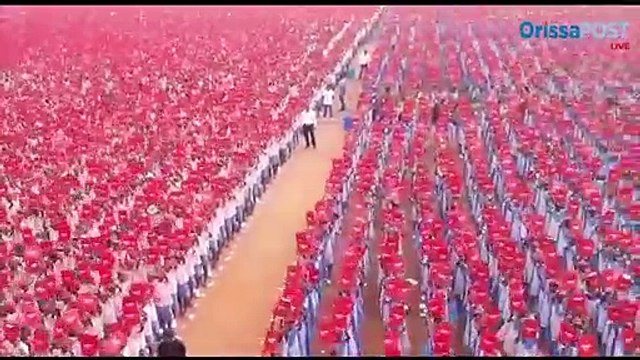 25 000 étudiants se brossent les dents en même temps en Inde