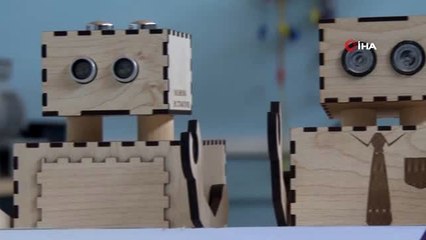 Minikler yerli ve milli robotlarla öğreniyor