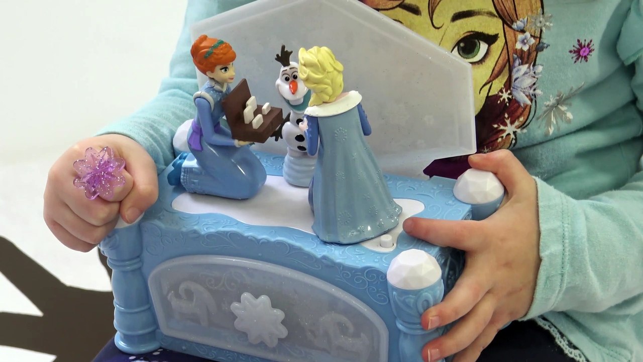 Disney Frozen - Grande  ovo surpresa com brinquedos do Olaf, Ana e Elsa do Frozen Aventura congelante