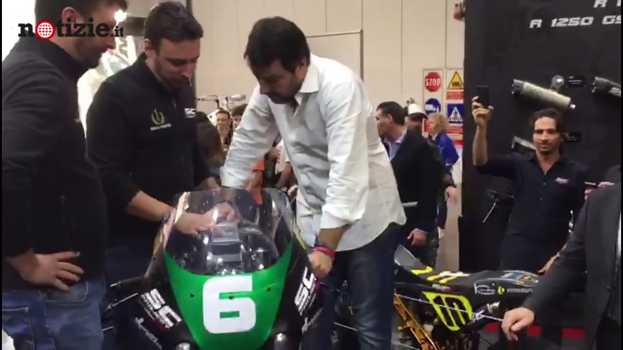 Matteo Salvini a Eicma 2019 non conferma l'incontro con la Segre | Notizie.it
