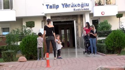 4 kişilik aile ölü bulunmuştu... Tedirgin olan bina sakinleri evlerine dönmeye başladı