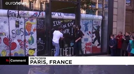 ویدئو؛ دیوار شکلاتی در پاریس فرو ریخت