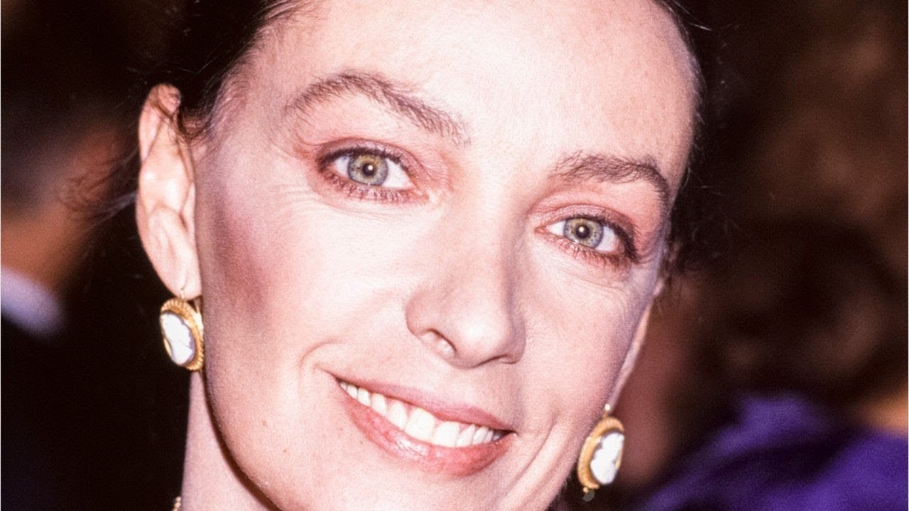 Marie Laforêt  'TPMP' condamne les accusations de Coline Serreau envers Alain Delon