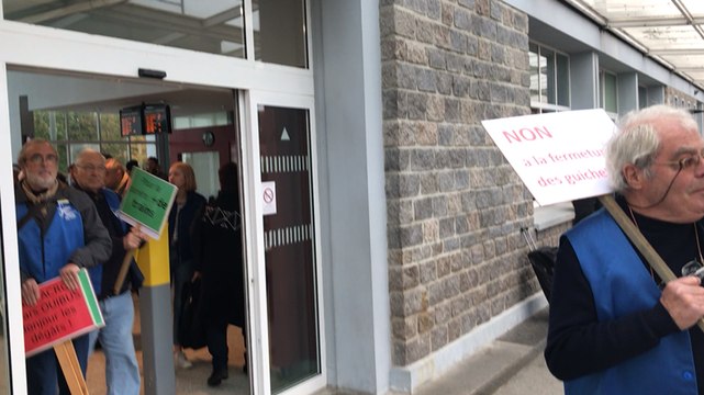 Manifestation en gare de Coutances: Daniel Mouton du collectif citoyen parle