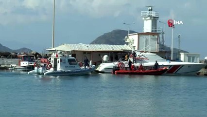 Video herunterladen: Muğla açıklarında mülteci botu battı: 6 kişi kurtarıldı, 1 kişi aranıyor