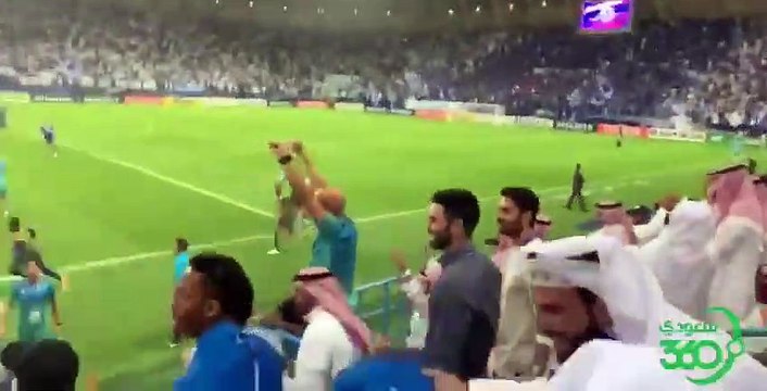عدسة سعودي 360 تلتقط الفرحة الجنونية لجمهور الهلال بعد تسجيل كاريلو هدف التقدم