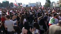 لبنان.. الطلاب يحتجون ويطالبون بالتعجيل لتشكيل الحكومة الجديدة