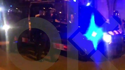 Los CDR montan barricadas contra la Policía con cubos de basura