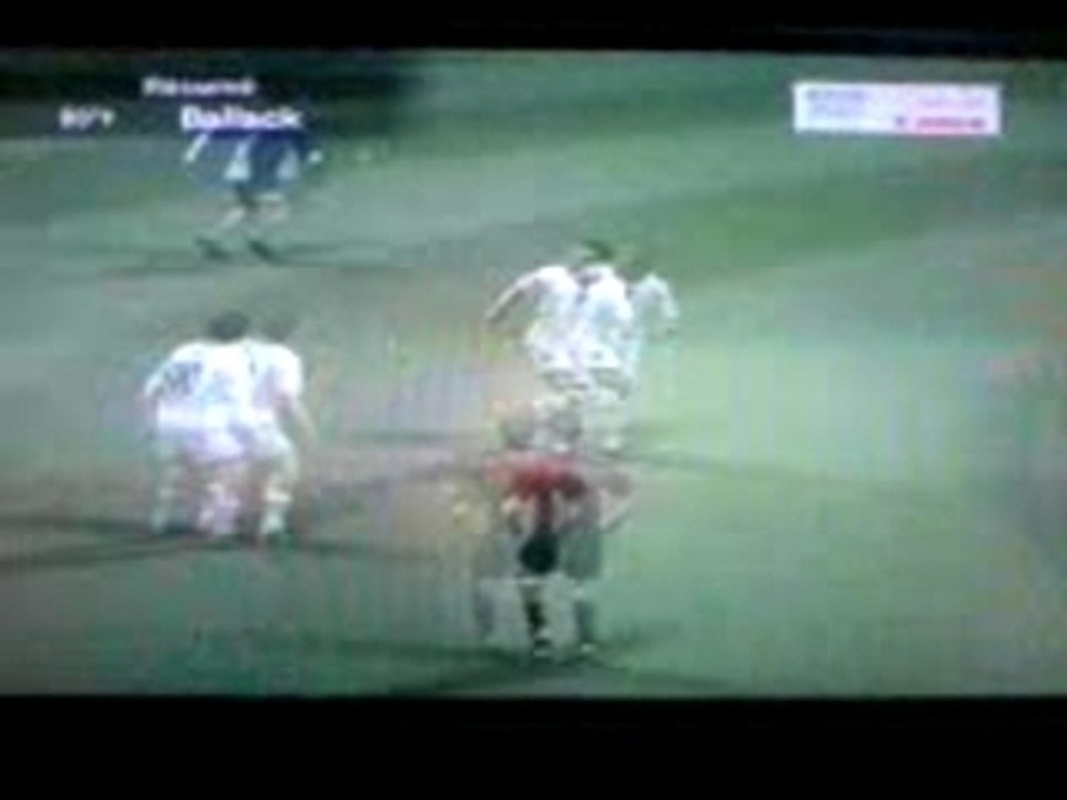 PES but Ballack + de 30métre