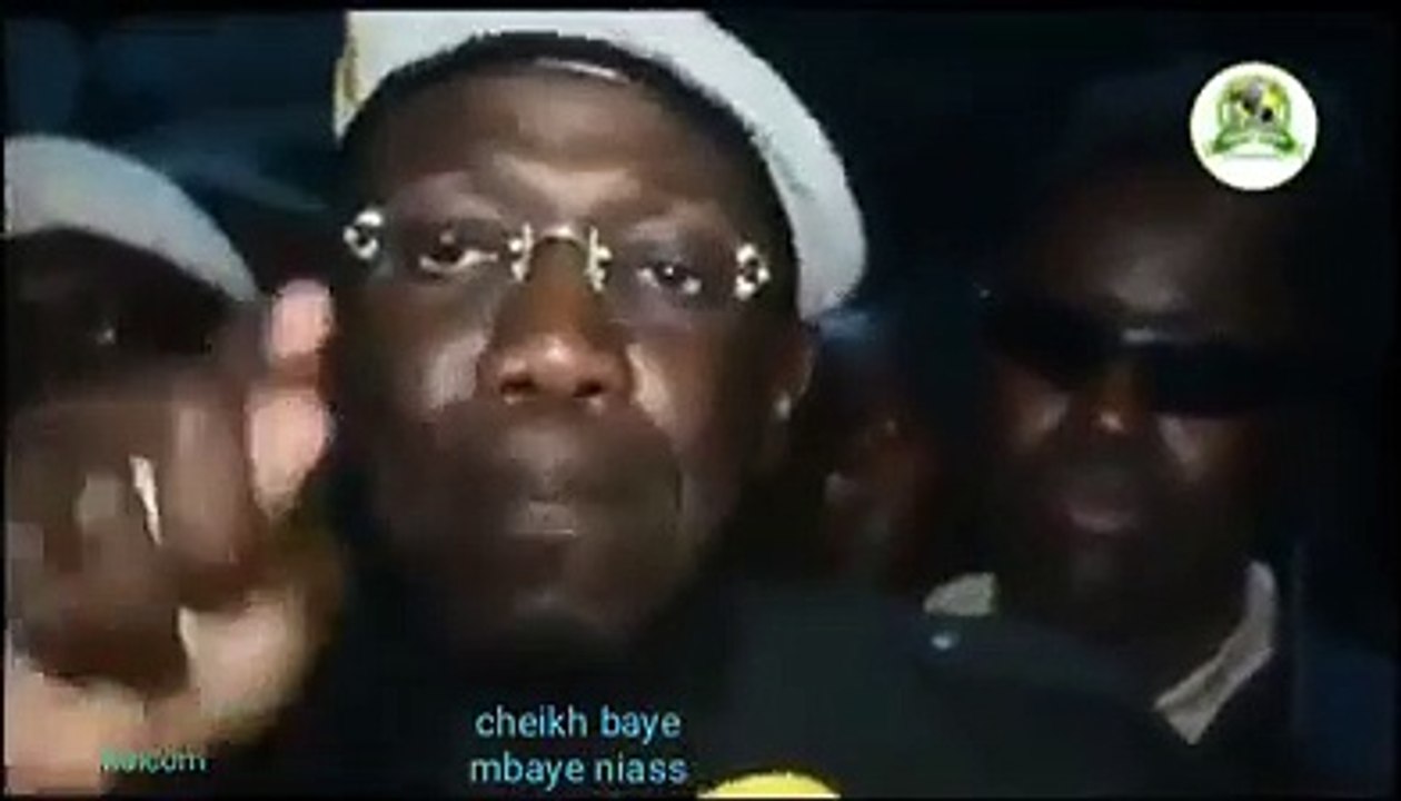FURIEUX: Le fils de Baye Niasse vomit Macky et...