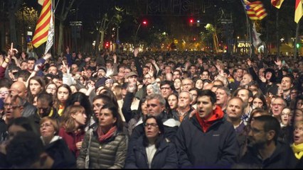 Spain election: Pro-independence supporters gather in Barcelona
