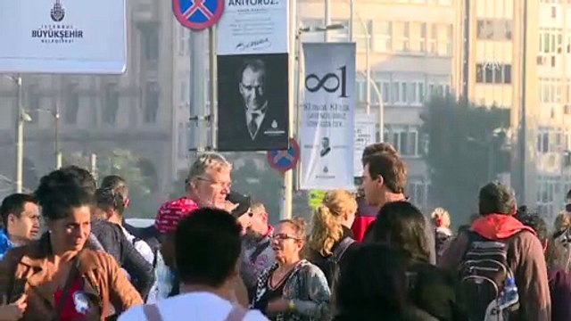 Büyük Önder Atatürk'ü anıyoruz - Galata Köprüsü - İSTANBUL