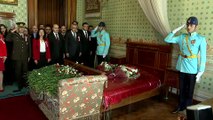 10 Kasım Atatürk'ü Anma Günü - Dolmabahçe Sarayı (2) - İSTANBUL