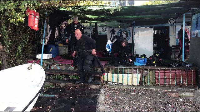 Büyük Önder Atatürk'ü su altında andılar - KOCAELİ