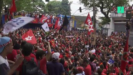 De retour et prêt à combattre, Lula ne séduit pas tous les Brésiliens