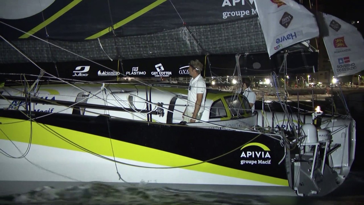 passage-de-ligne-apivia-vainqueur-en-imoca