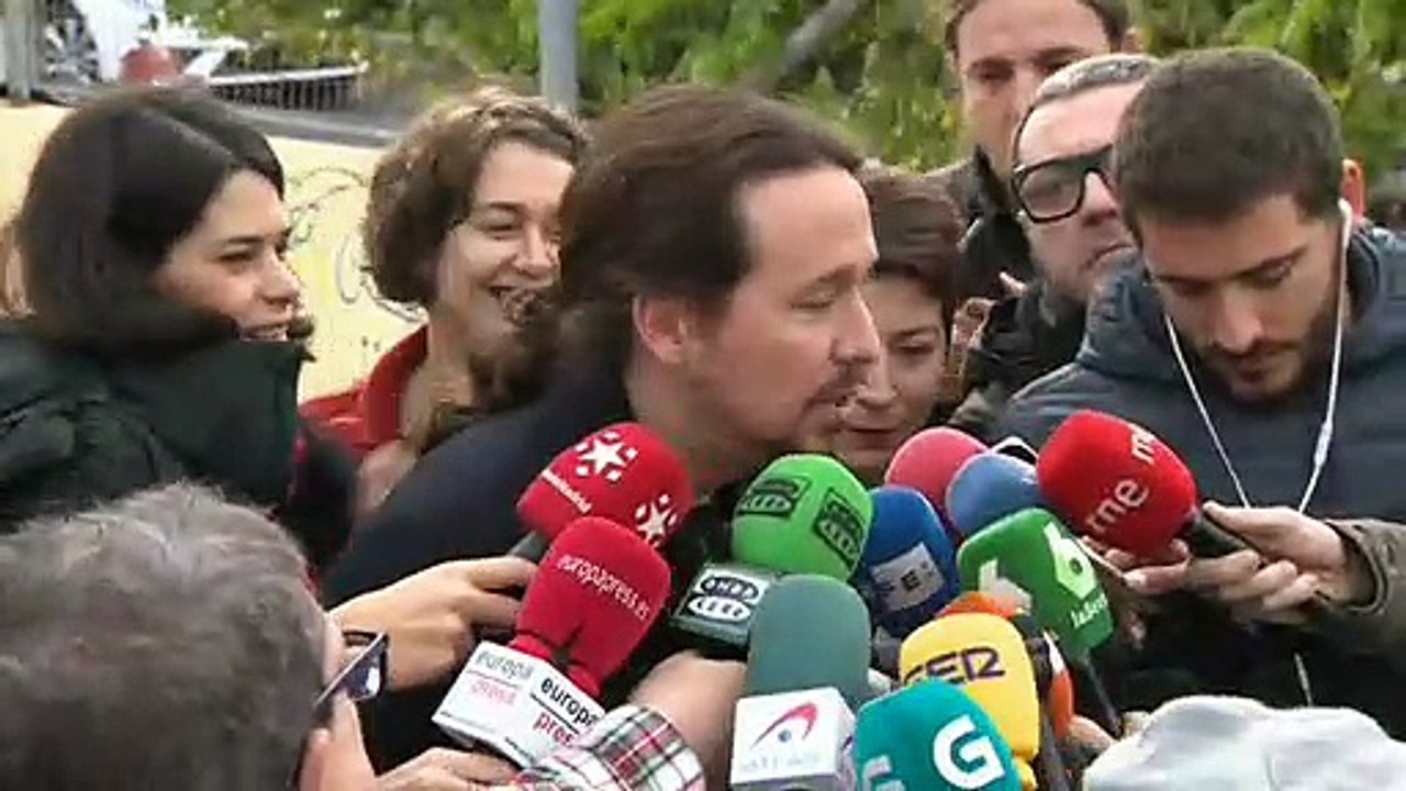 Iglesias, tras votar: "Vamos a tender la mano al PSOE"