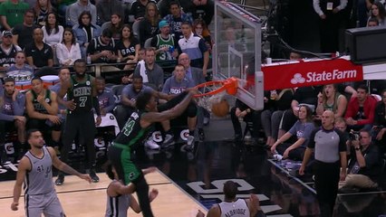 Download Video: Williams slams home twice for Celtics