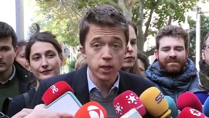 Errejón anima a votar para "cuidar la democracia en cada colegio electoral"