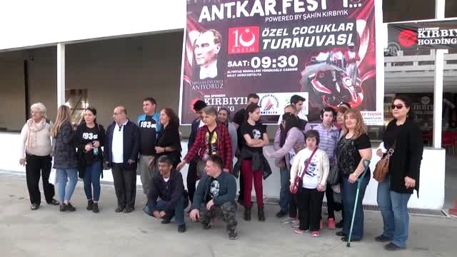 Otizmli ve down sendromlu çocukların go-kart heyecanı