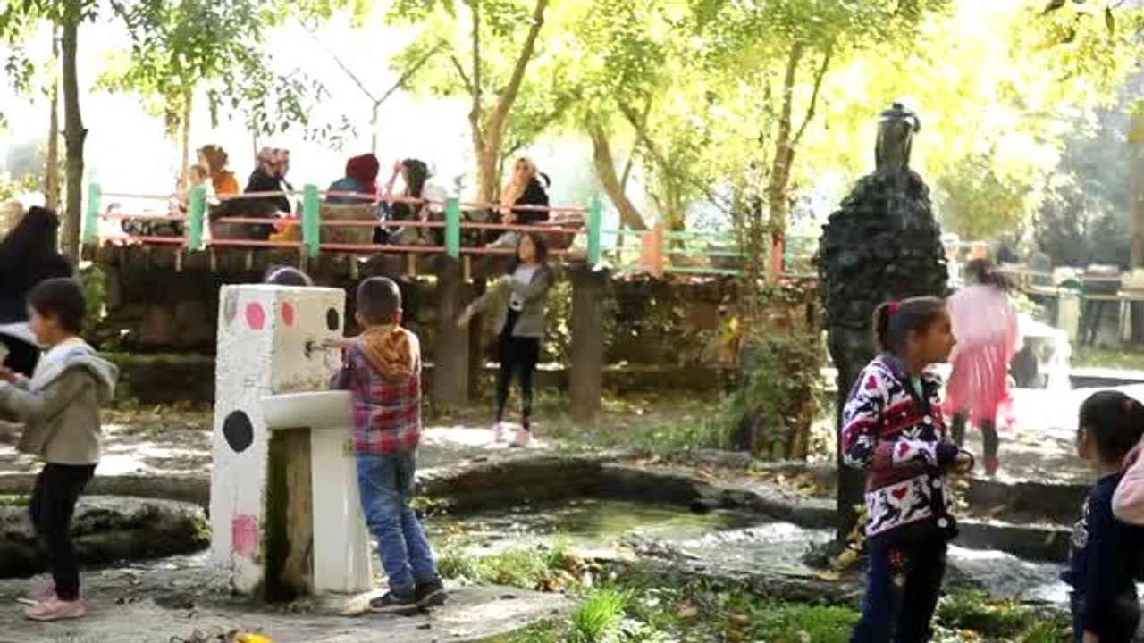 Öğrenciler, Şemdinli'deki tarihi yerleri gezdi