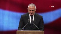 Bakan Ersoy: “Atatürk’ün hayatını ezberlemek değil anlamak zorundayız”