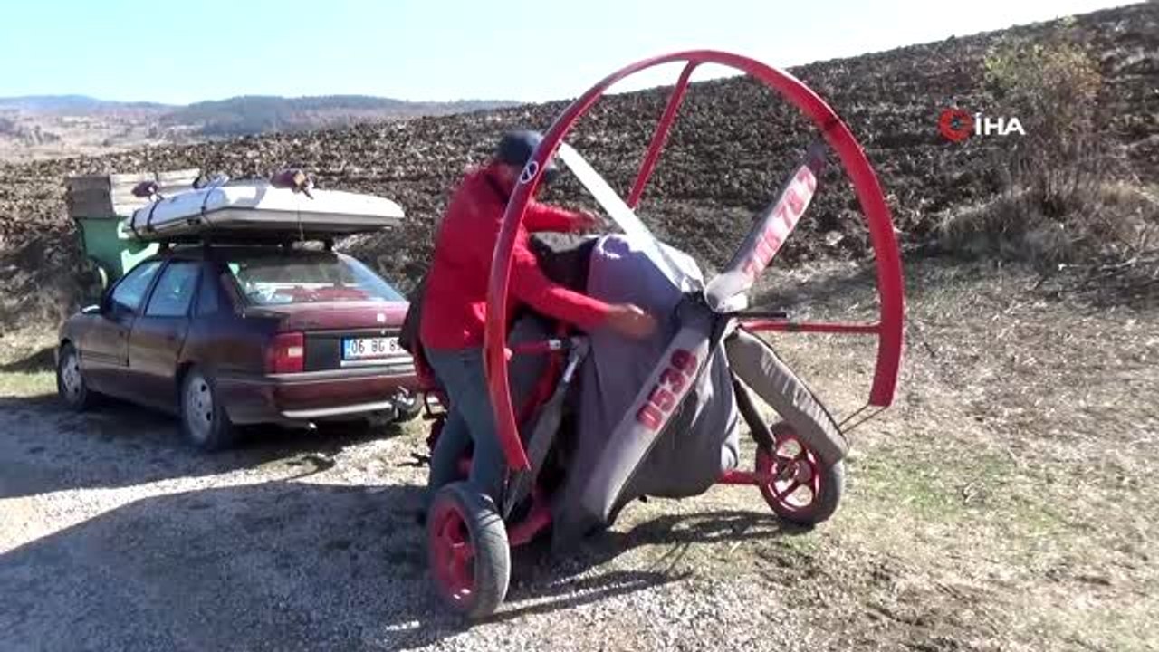 Atatürk'ü ölüm yıldönümünde gökyüzünde andı