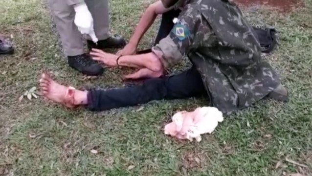 Motociclista é socorrido pelo Siate no Bairro XIV de Novembro