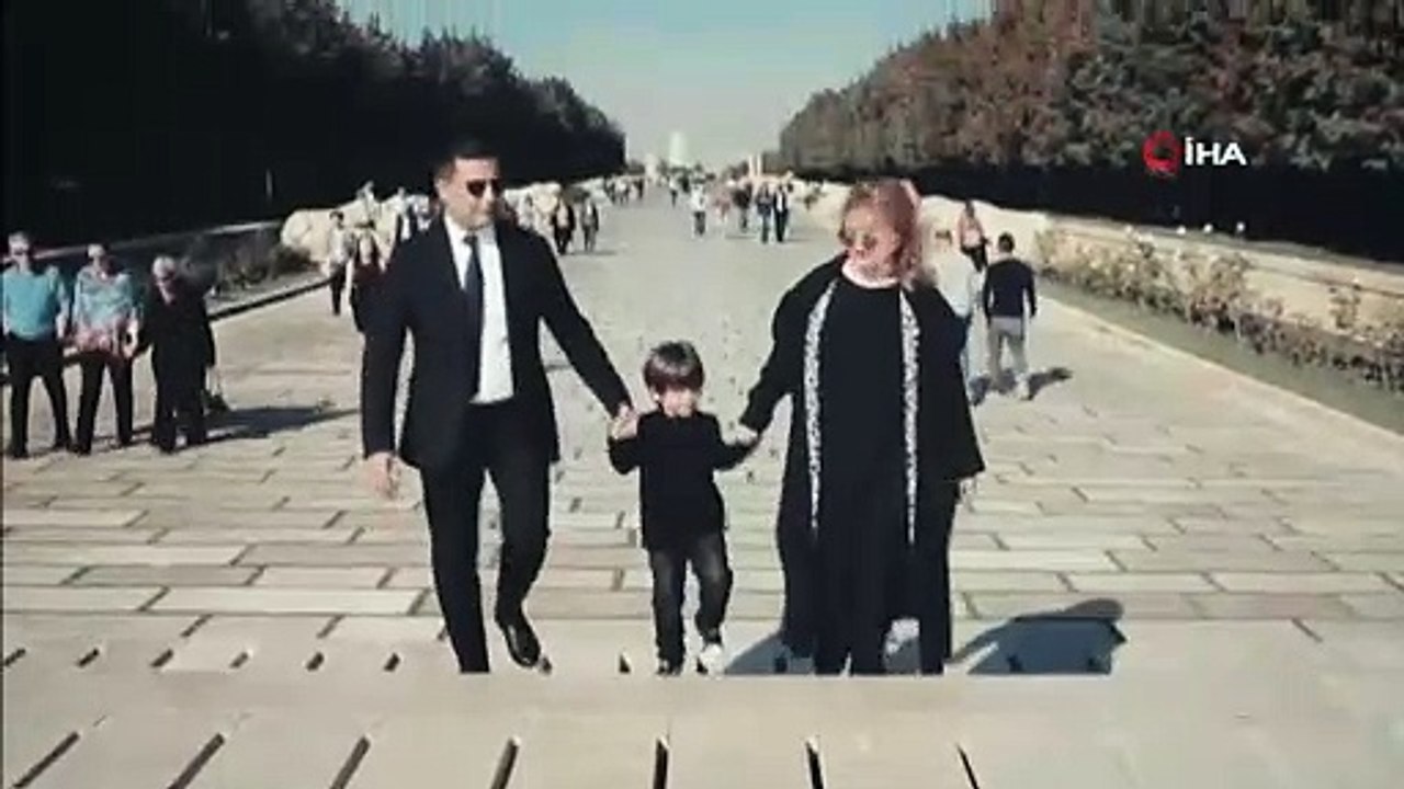 Kuşadası Belediye Başkanı Ömer Günel, Ata'nın huzurunda