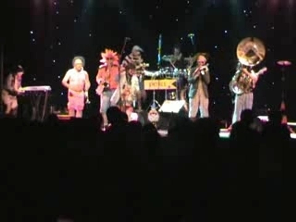 Funky style brass havana Café 02/10/08