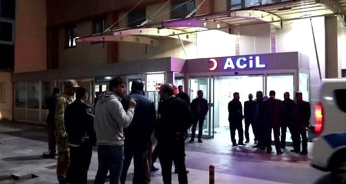 Batman'da askeri araç devrildi: 3 asker, 4 güvenlik korucusu yaralandı