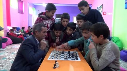 Öğrenciler kaldıkları pansiyonda velileri misafir ediyor