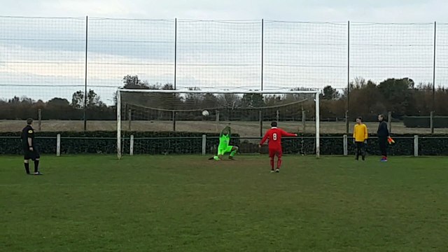 Arrêt de Mathis au pénalty contre Moliens en coupe de l'Oise le 9 novembre 2019