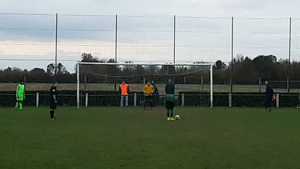 Pénalty de Lenny contre Moliens en coupe de l'Oise le 9 novembre 2019