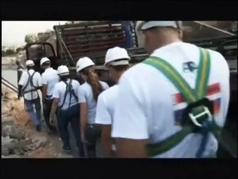 HISTÓRIAS DE VIDA E SUPERAÇÃO - A IMPORTÂNCIA DE VOLTAR A ESTUDAR