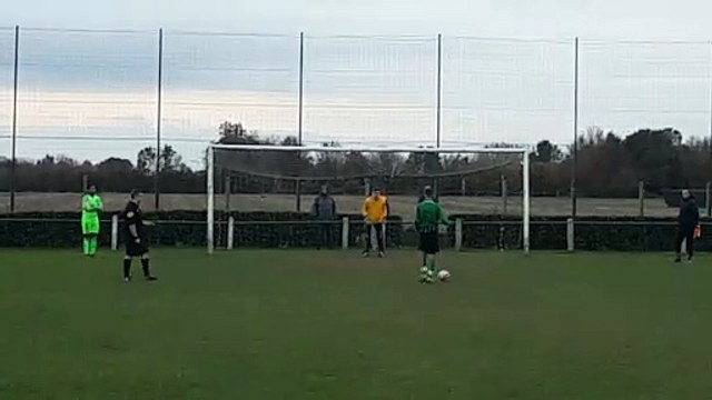 Pénalty de Thomas Dos Santos contre Moliens en coupe de l'Oise le 9 novembre 2019