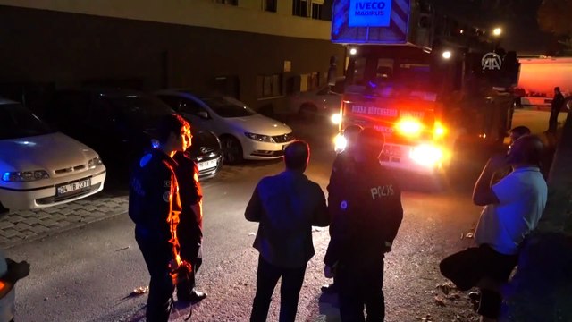 Evde kilitli kalan çocukları itfaiye kurtardı - BURSA