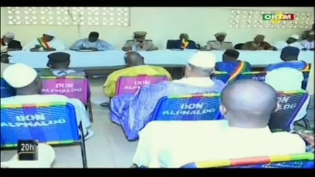 ORTM - Rencontre entre le Ministre de l’administration territoriales et les dirigeants de Niono