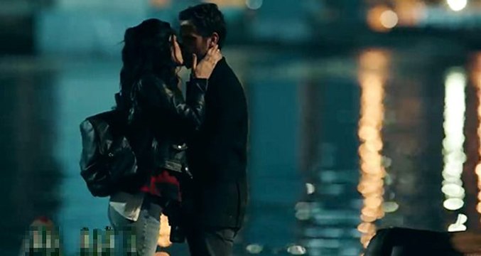 Yamaç ve Nehir'in öpüşme sahnesi Çukur'un fragmanına damga vurdu