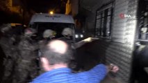 Bursa'da bin polisle 10 mahalleye şafak operasyonu