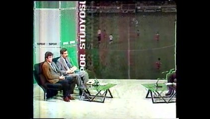 14.12.1988 - 1988-1989 Ligue 1 Matchday 24 Paris Saint-Germain 0-2 AS Monaco