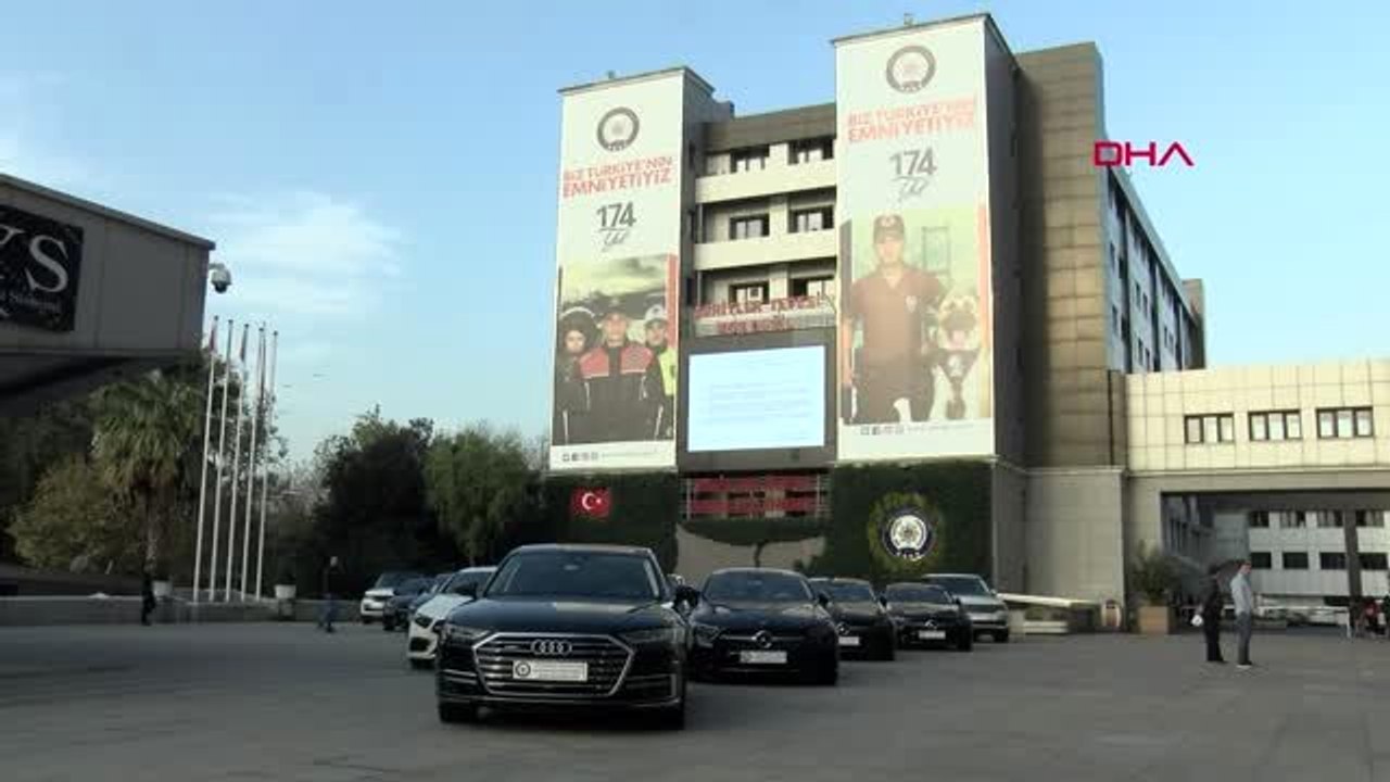 Lüks oto galerilerine operasyon! Milyonluk araçlar, emniyetin bahçesine getirildi