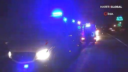 Akılalmaz ölüm! Tarlaya uçan kamyonetin altında can verdi